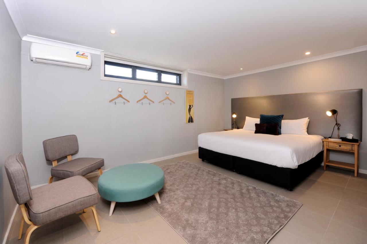 The Stirling Arms Hotel Perth Eksteriør bilde