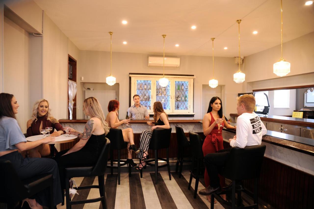 The Stirling Arms Hotel Perth Eksteriør bilde